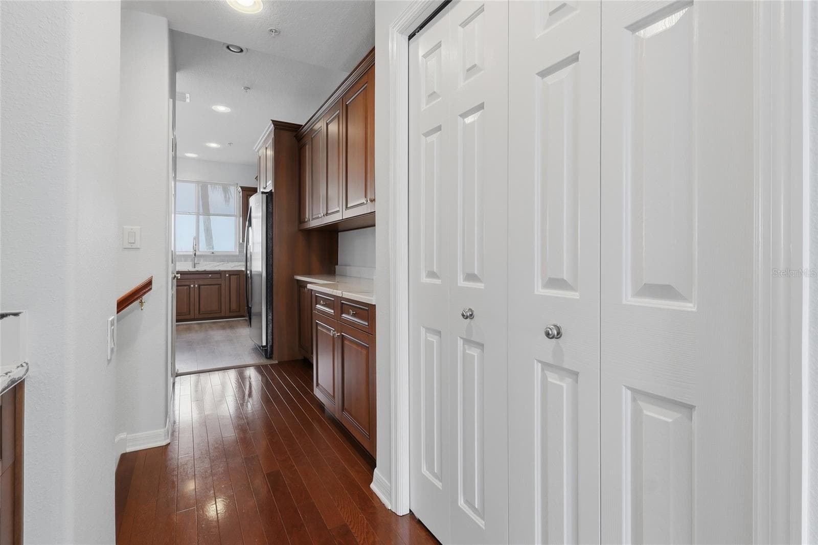 Townhouse at 8703 SUNRISE JIB WAY, TAMPA, photo 12 of 57