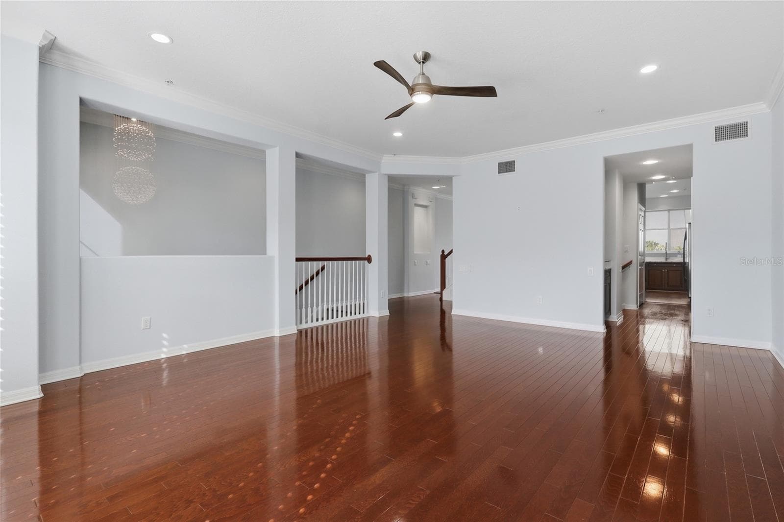 Townhouse at 8703 SUNRISE JIB WAY, TAMPA, photo 18 of 57
