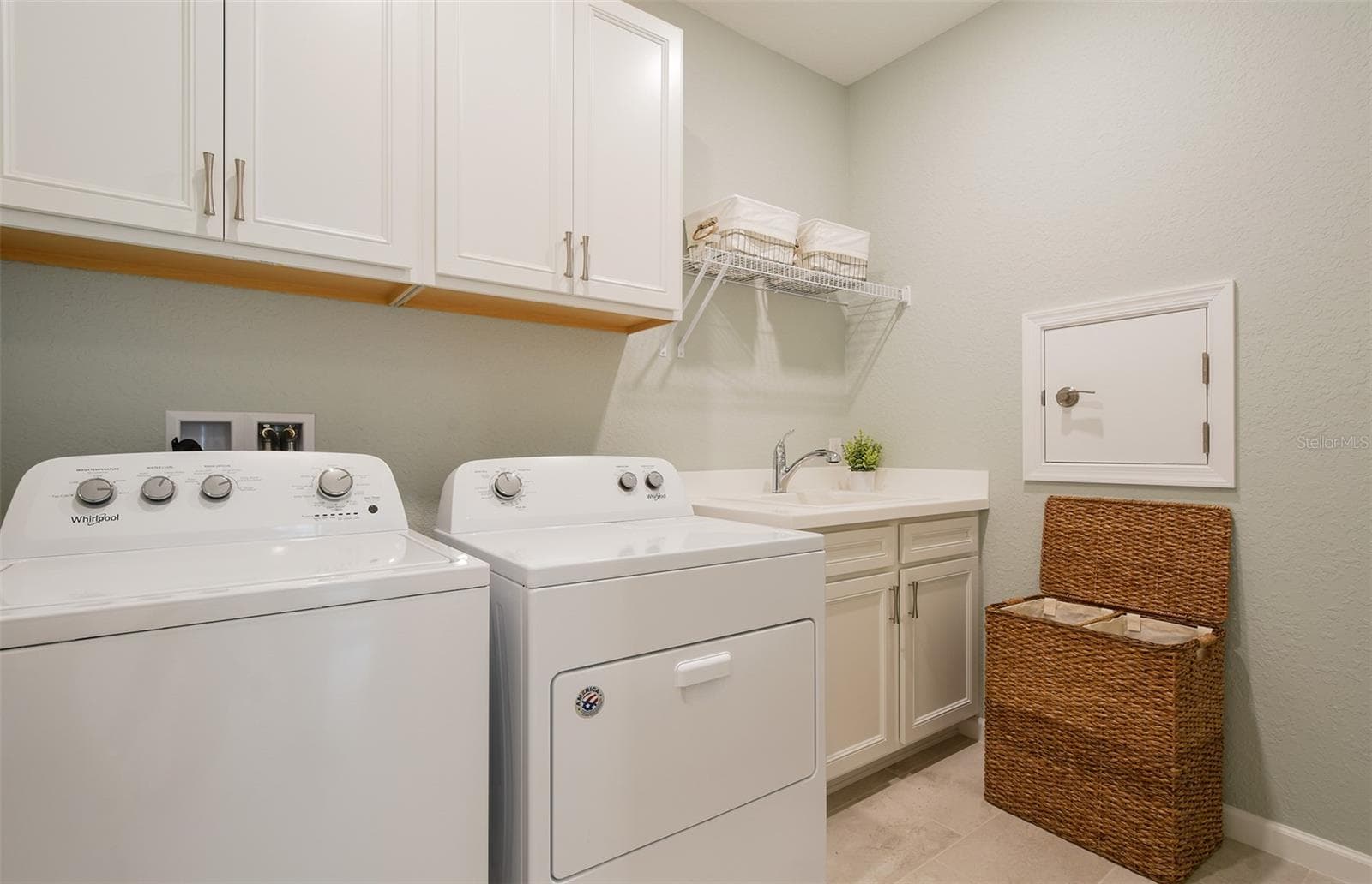 Model Home Design Only. Pictures and furnishings are for illustrative purposes only. Elevations, colors and options may vary. Furniture is for model home staging only. - 9166 PACIFIC PALMS AVENUE, MELBOURNE