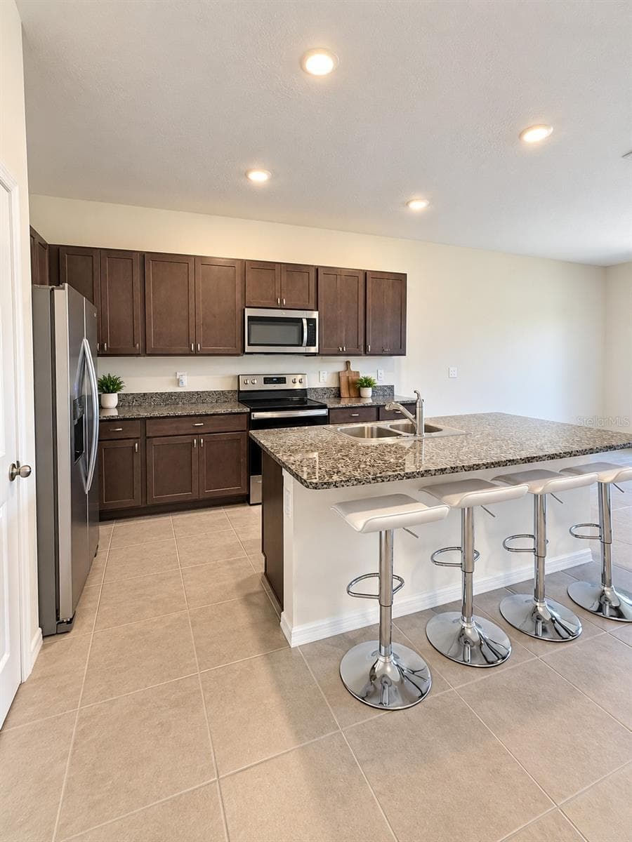 Townhouse at 8652 MILESTONE DR, SARASOTA, photo 21 of 34