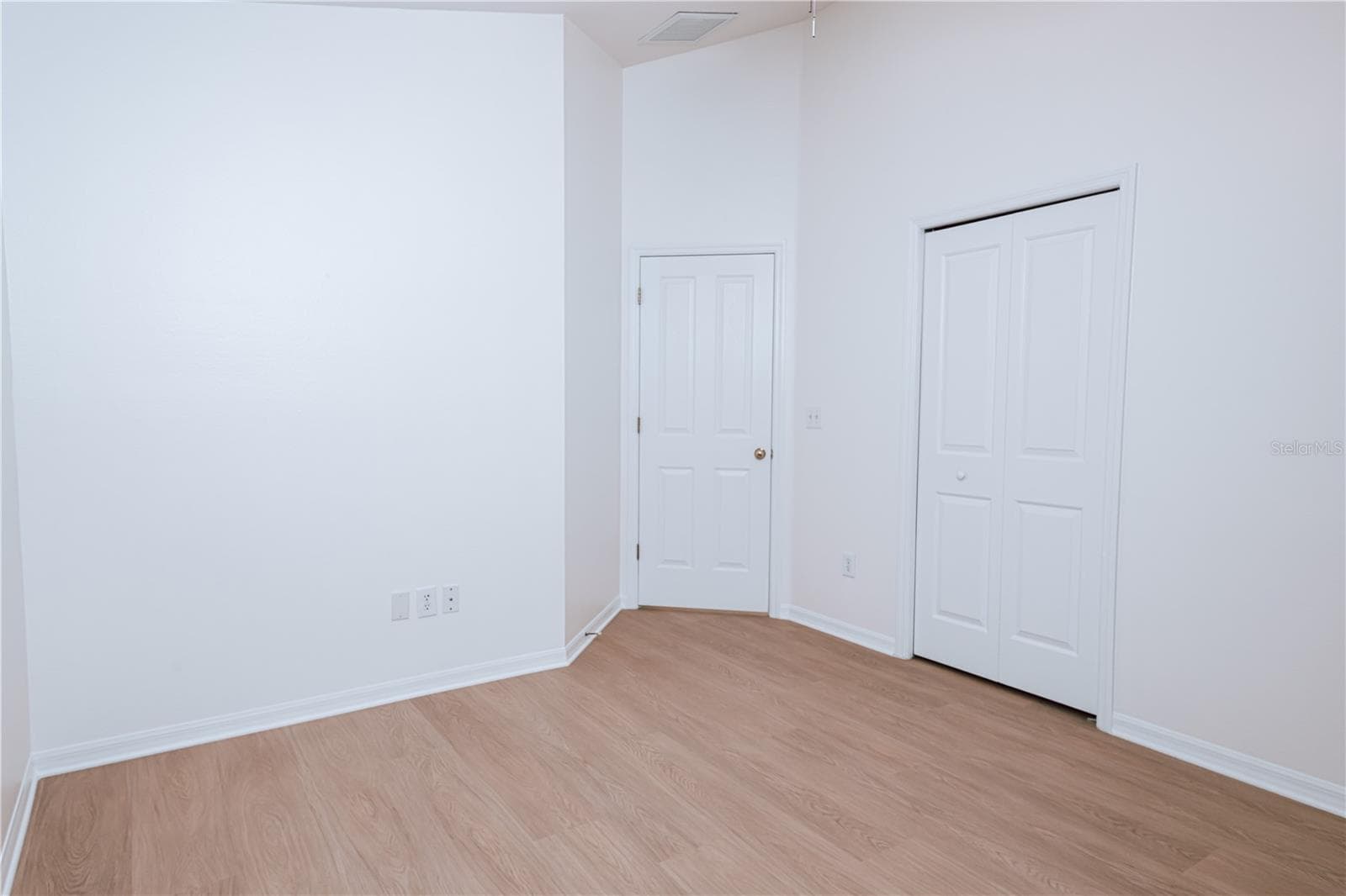 Single Family Residence at 1435 TAWNYBERRY CT, TRINITY, photo 15 of 18