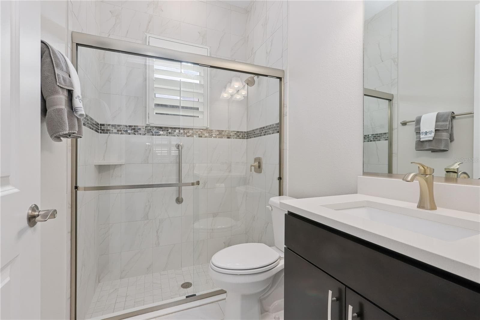 Guest Bathroom - 114 IVYDALE MANOR DR, DELAND