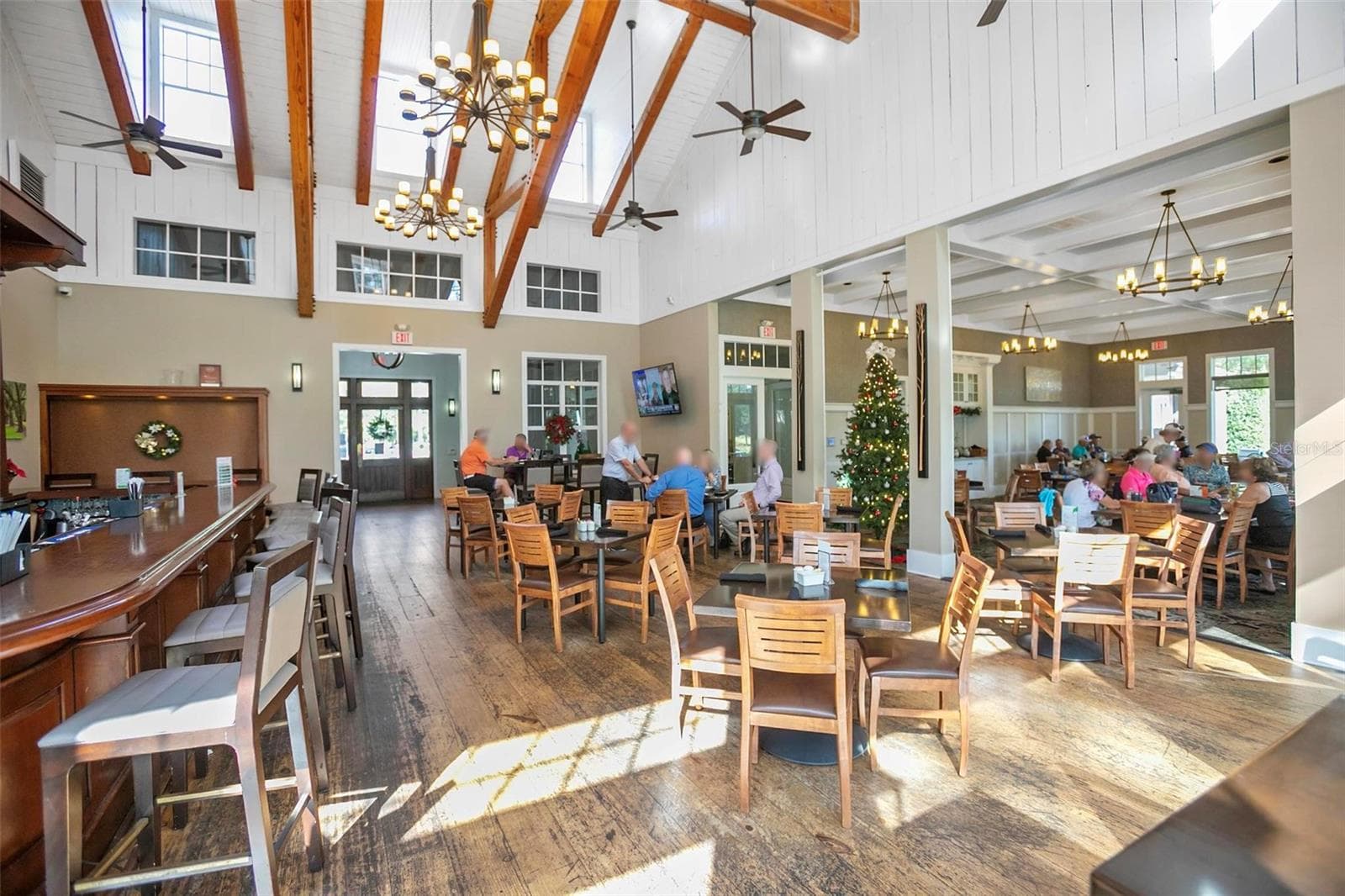 Clubhouse restaurant - 114 IVYDALE MANOR DR, DELAND
