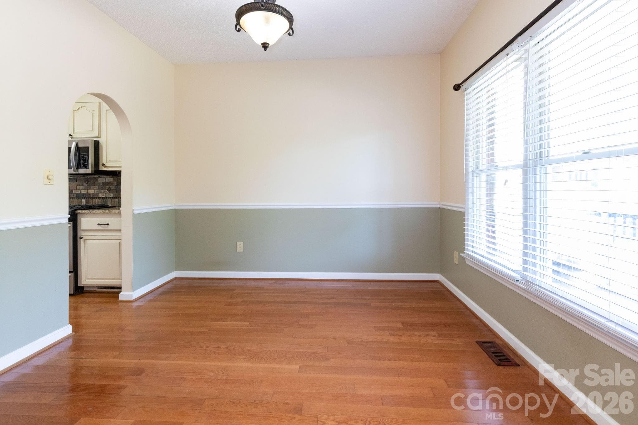 Single Family Residence at 2507 Ashley Court, Belmont, photo 15 of 46