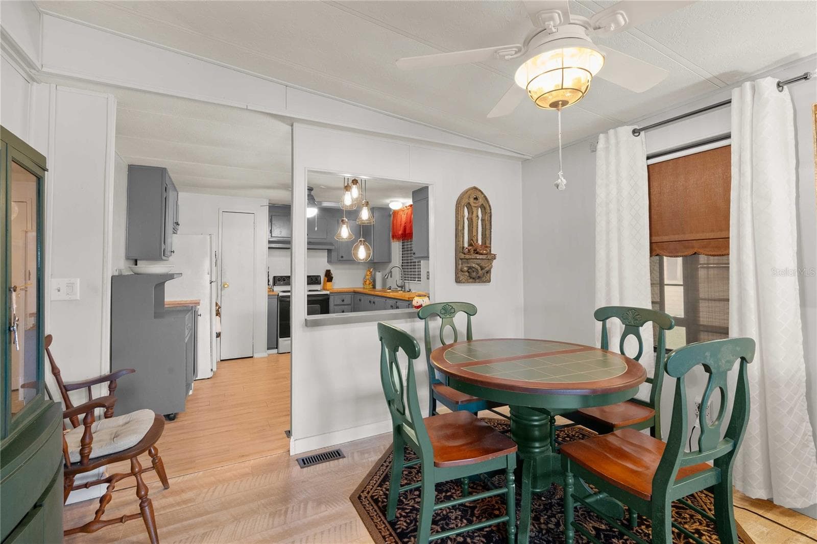 Dining area. - 36346 LE SABRE WAY, ZEPHYRHILLS