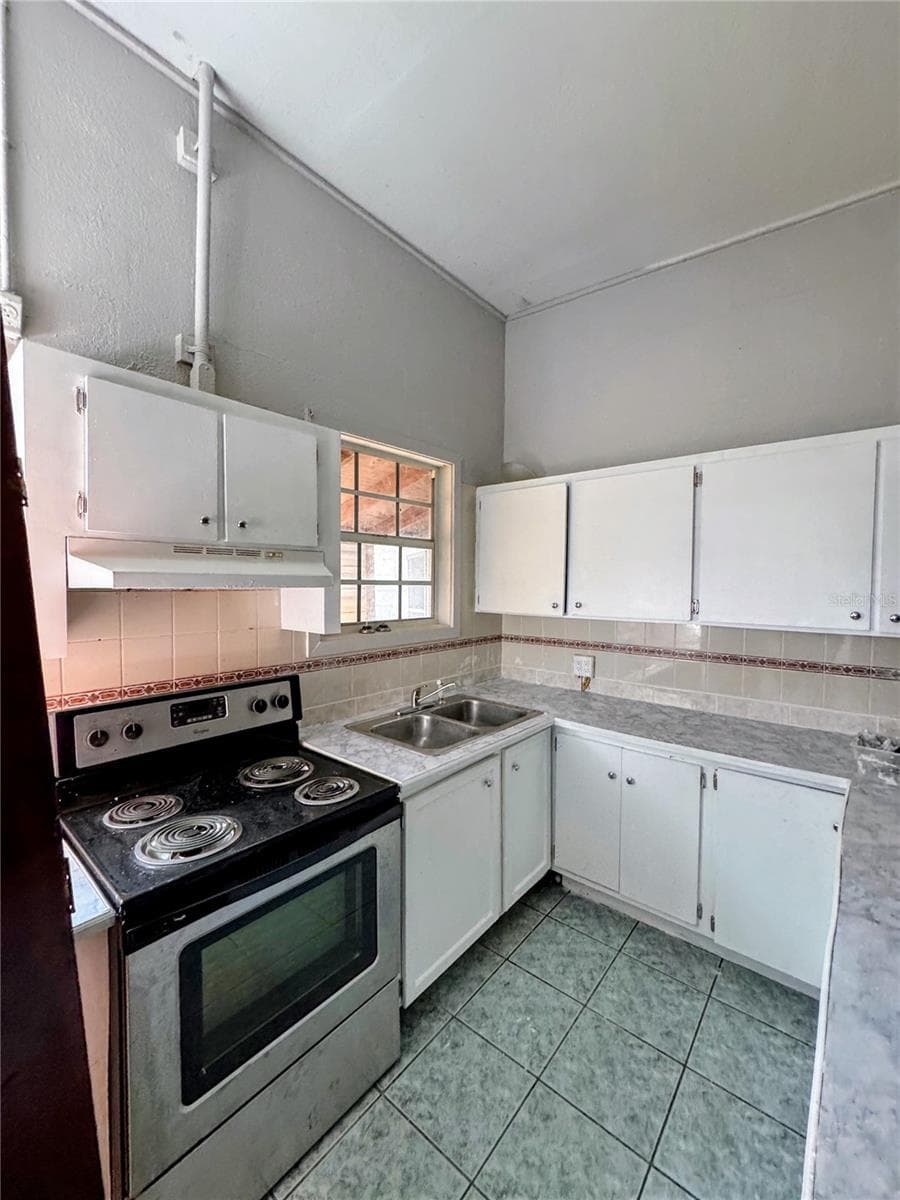 Quadruplex at 1010 EO DOUGLAS AVE #S1-4, SEBRING, photo 10 of 36