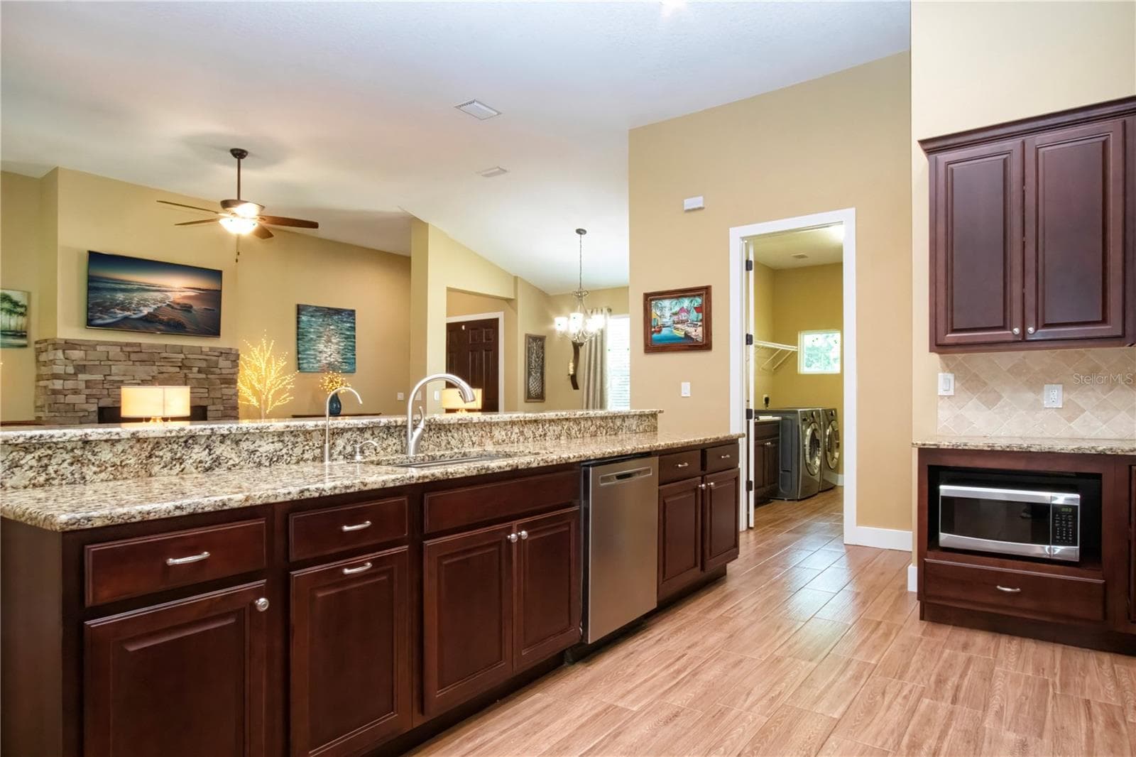 View of the expansive breakfast bar - 1605 BUTCH CASSIDY TRL, WIMAUMA