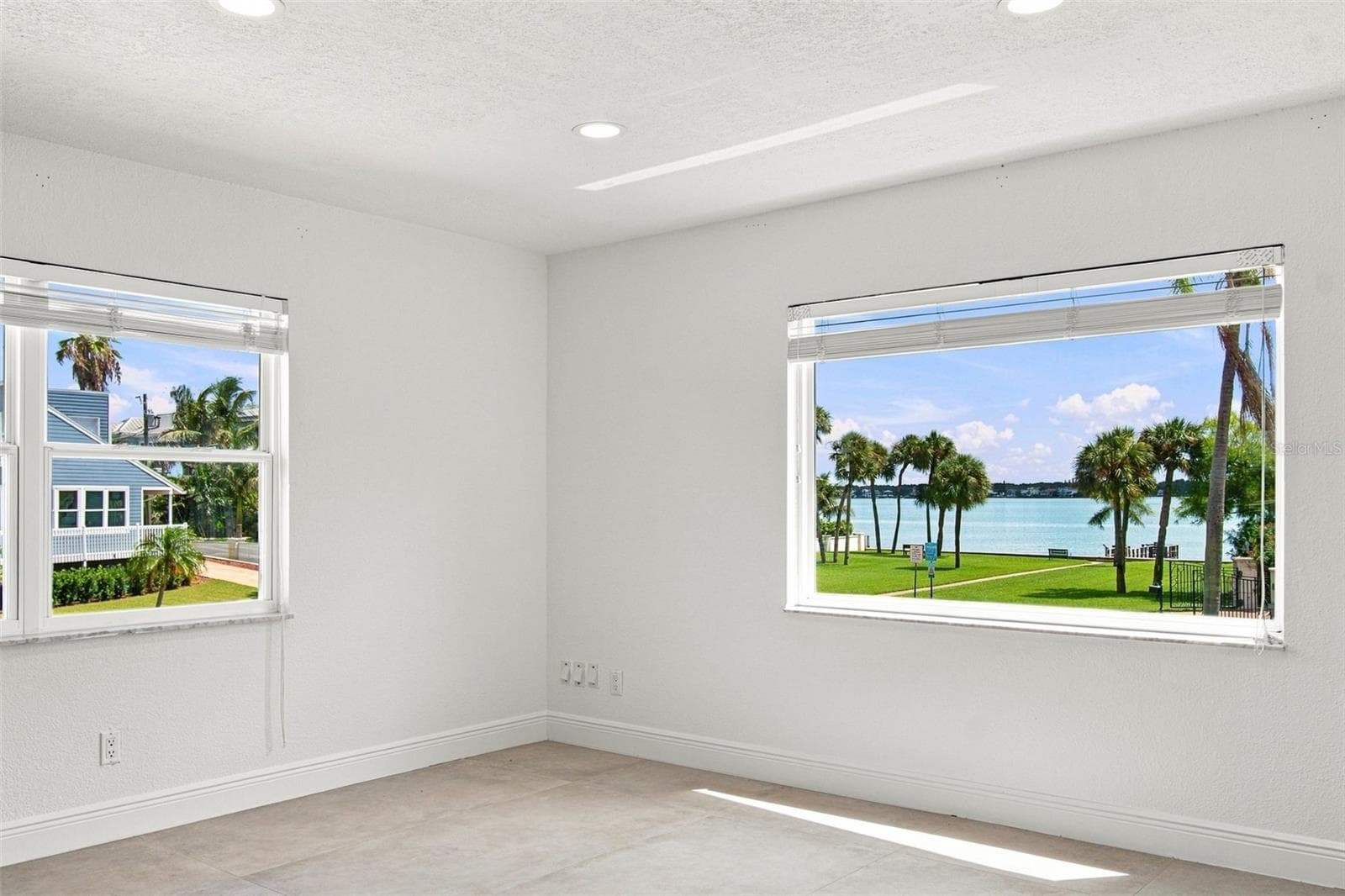 Single Family Residence at 112 16TH ST, BELLEAIR BEACH, photo 17 of 61