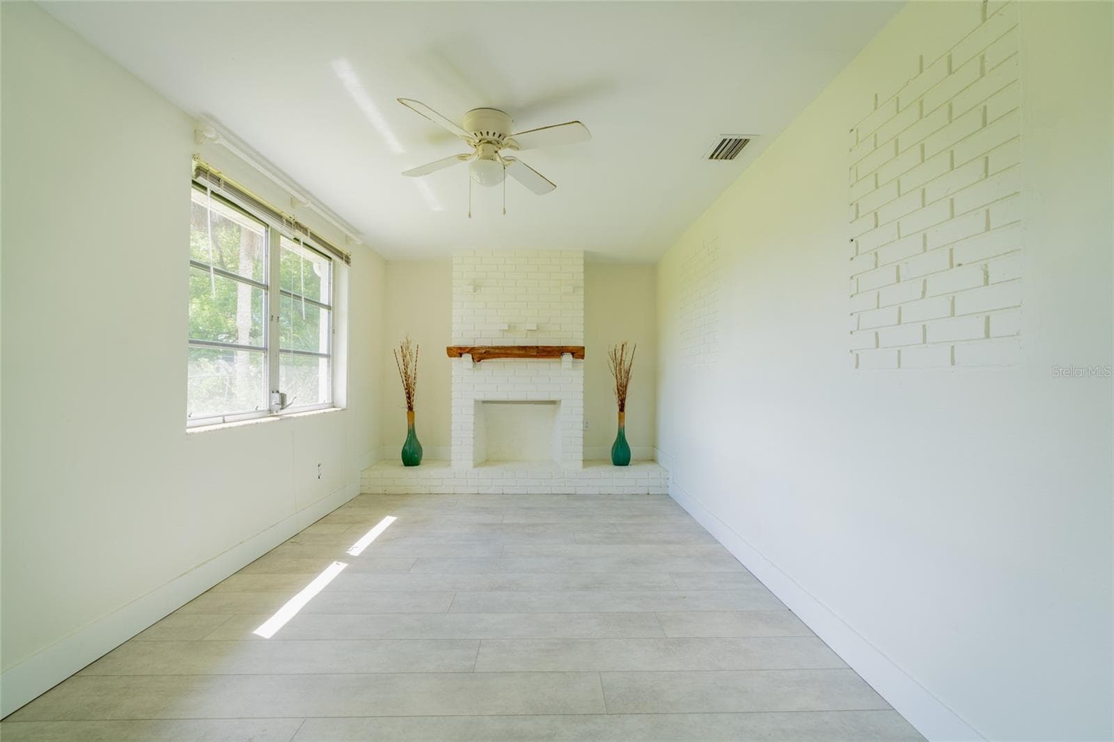 Single Family Residence at 605 BARNES PKWY, NOKOMIS, photo 21 of 50
