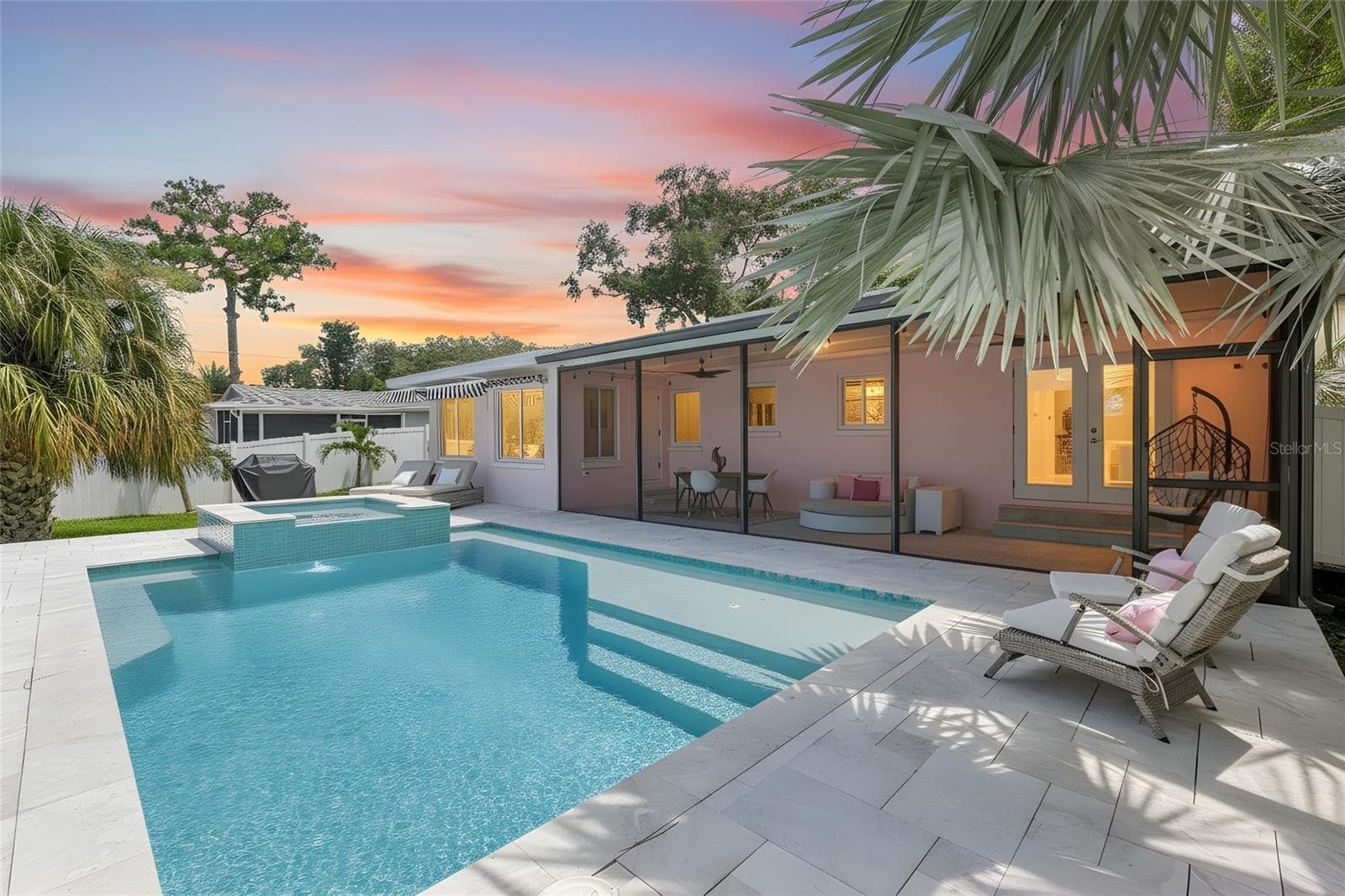 Over $250,000 in recent value adding upgrades! - 223 PINECREST DR, PALM HARBOR