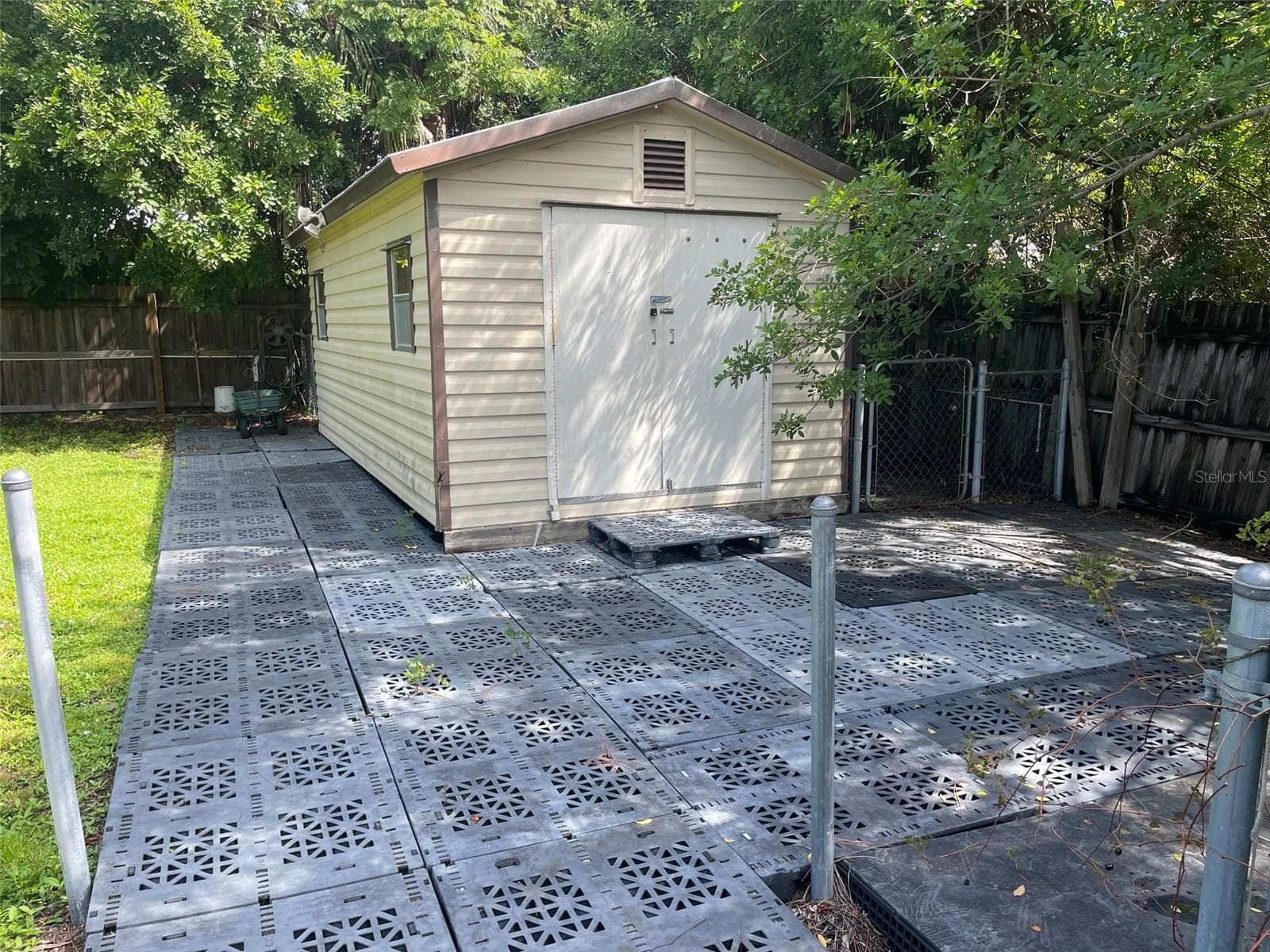 Shed - 23320 VAN BUREN AVE, PORT CHARLOTTE