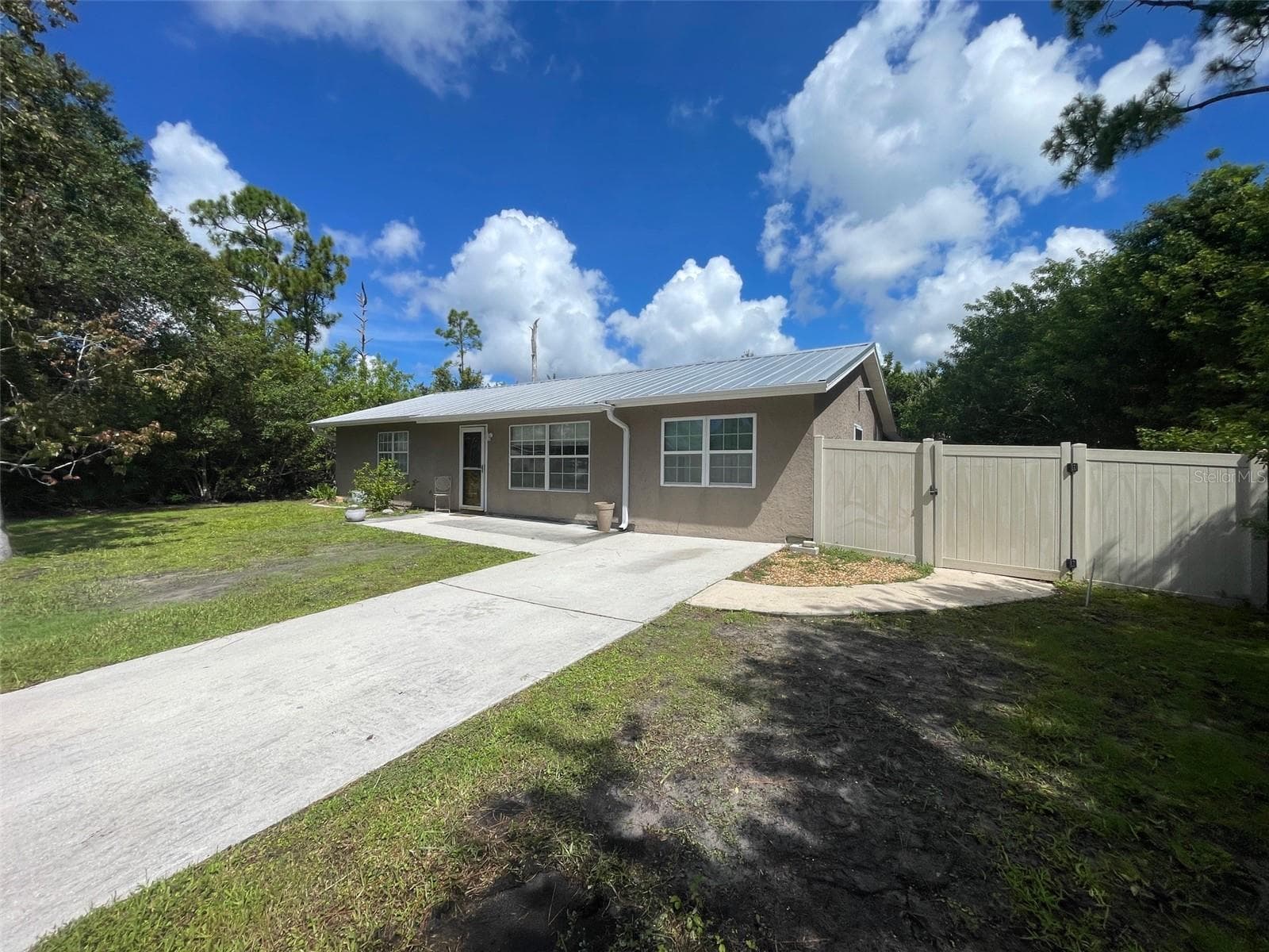 Single Family Residence at 23320 VAN BUREN AVE, PORT CHARLOTTE, photo 24 of 25
