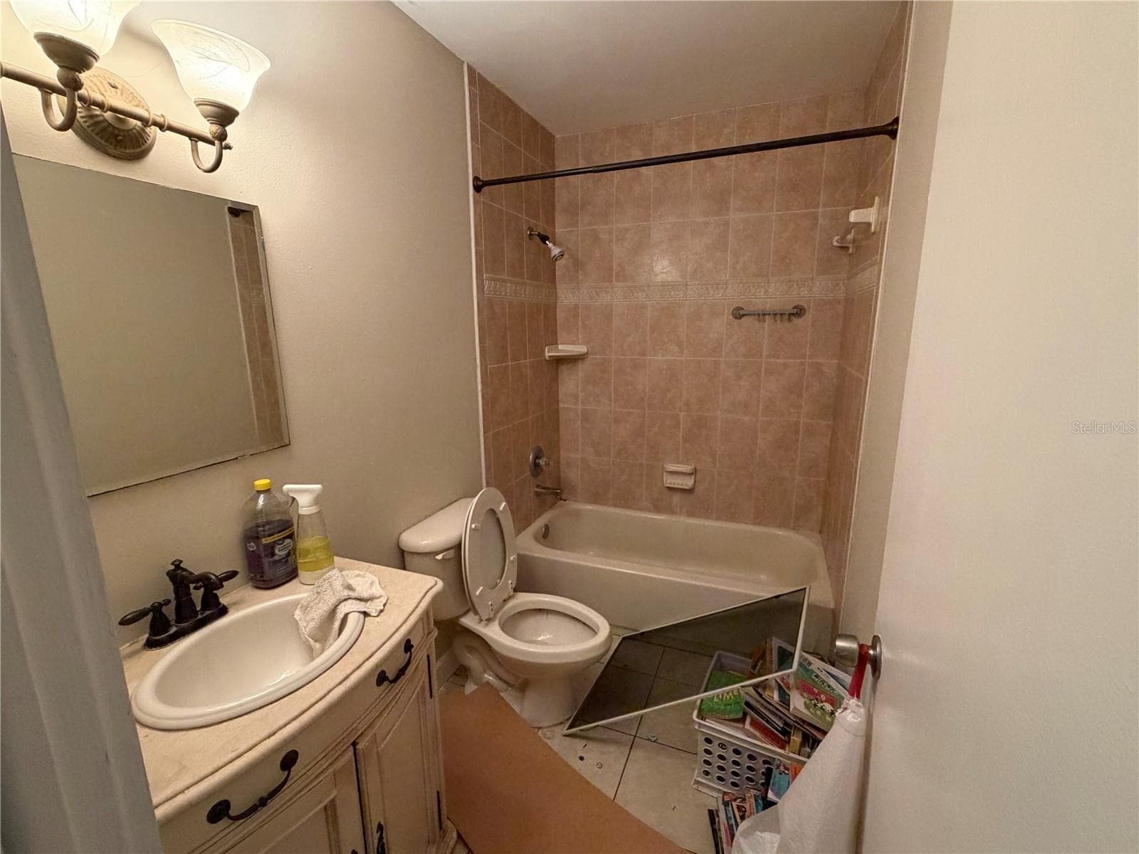 Townhouse at 7144 WATERSIDE DR, TAMPA, photo 8 of 8