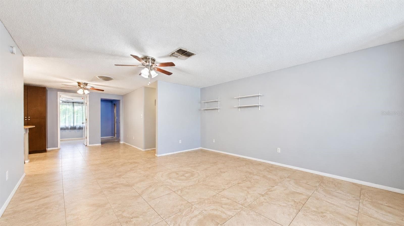 Living room upon entrance - 8840 CARMEN LN, PORT RICHEY
