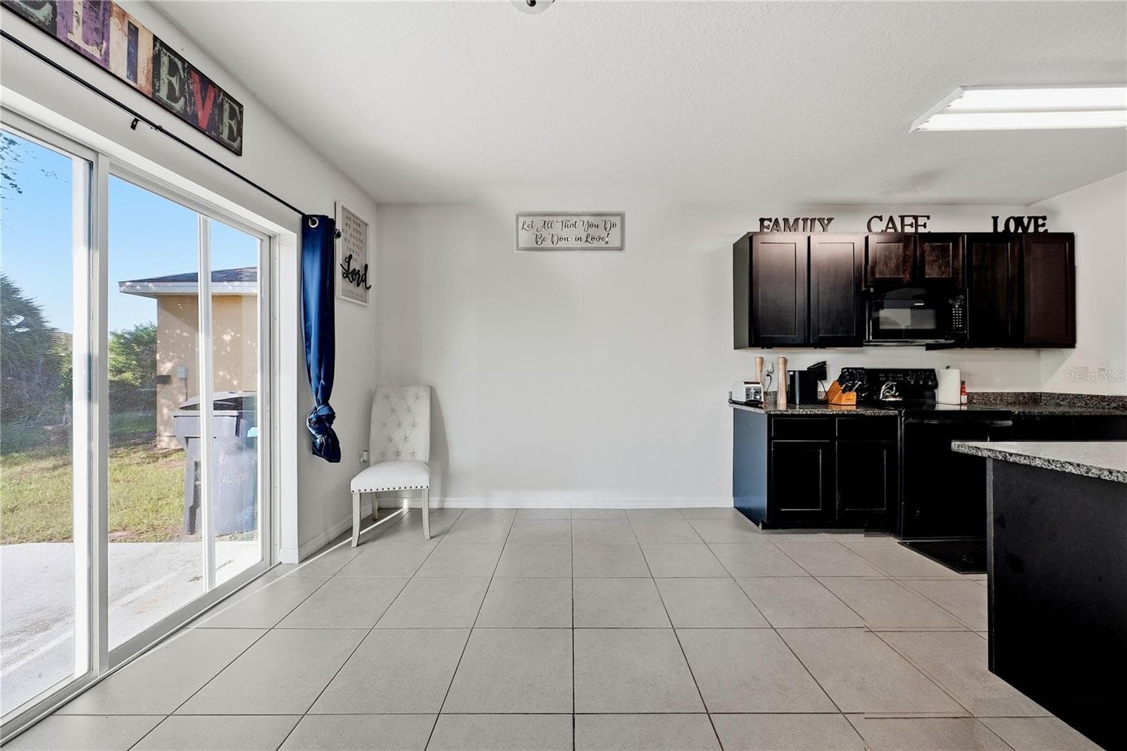 Single Family Residence at 8128 HARWICH PORT LN, GIBSONTON, photo 10 of 40