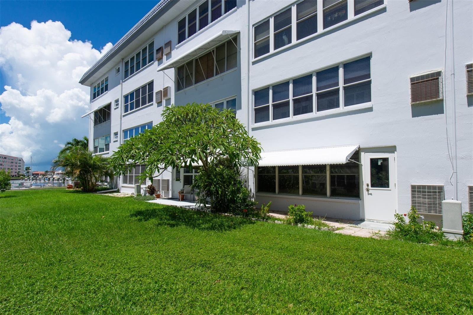 STEPS FROM MARINA - 3018 59TH ST S #111, GULFPORT