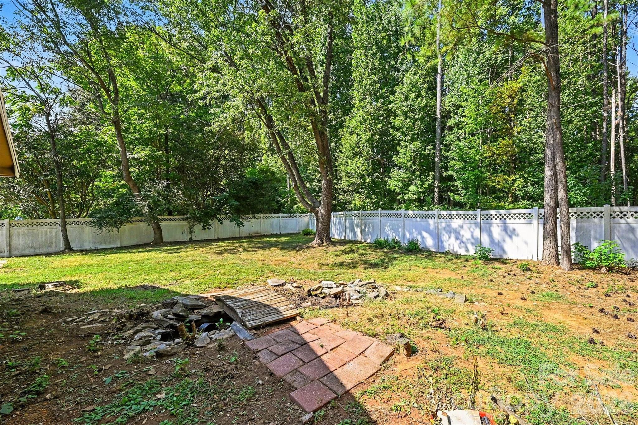 Single Family Residence at 10225 Atchinson Drive, Mint Hill, photo 32 of 38