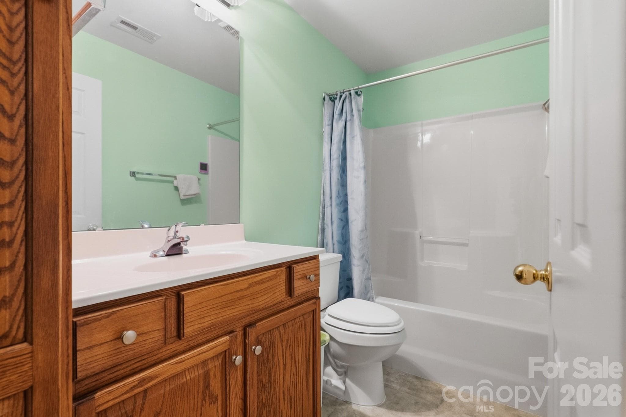 Single Family Residence at 7917 Pebbleridge Drive, Charlotte, photo 29 of 37