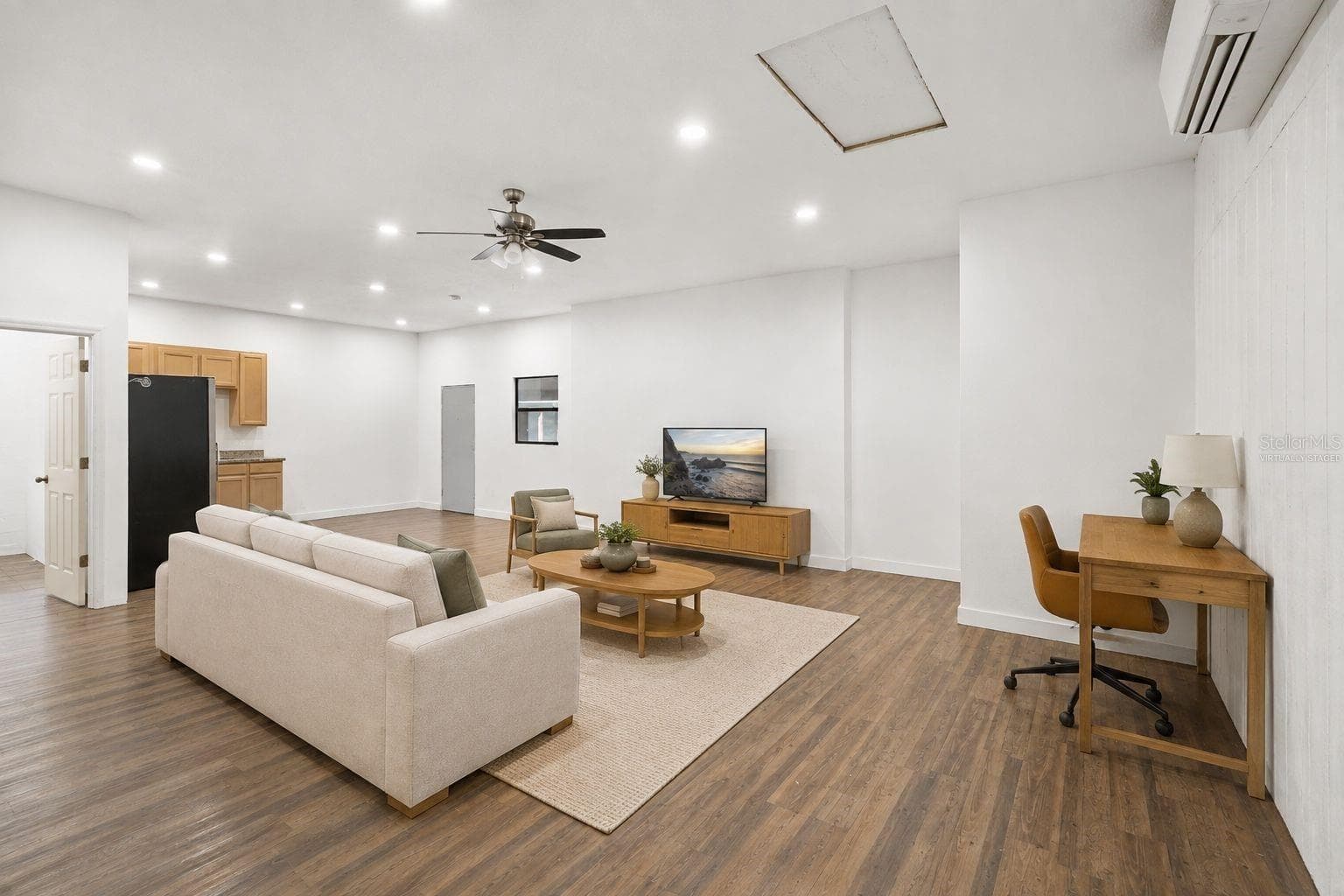 Virtually Staged Apartment in ADU /second structure - 1268 MCGREGOR RD, DELAND