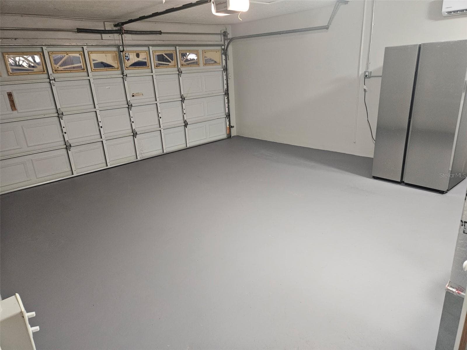 Garage freshly painted, walls, floor and ceiling. - 704 23RD ST SW, LARGO