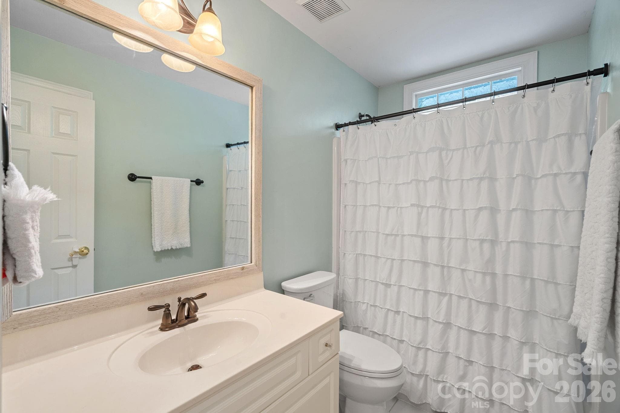 Single Family Residence at 2401 Flagstick Drive, Matthews, photo 23 of 41