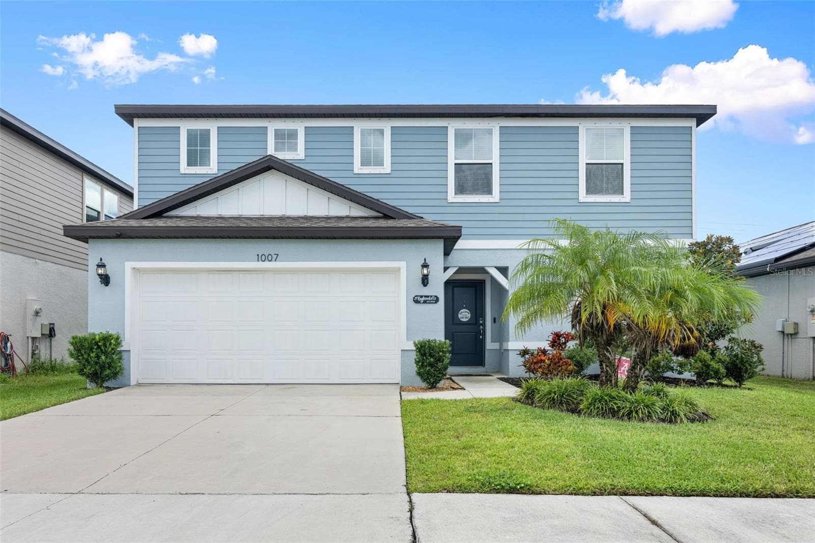 1007 GOLDEN SHINER AVE