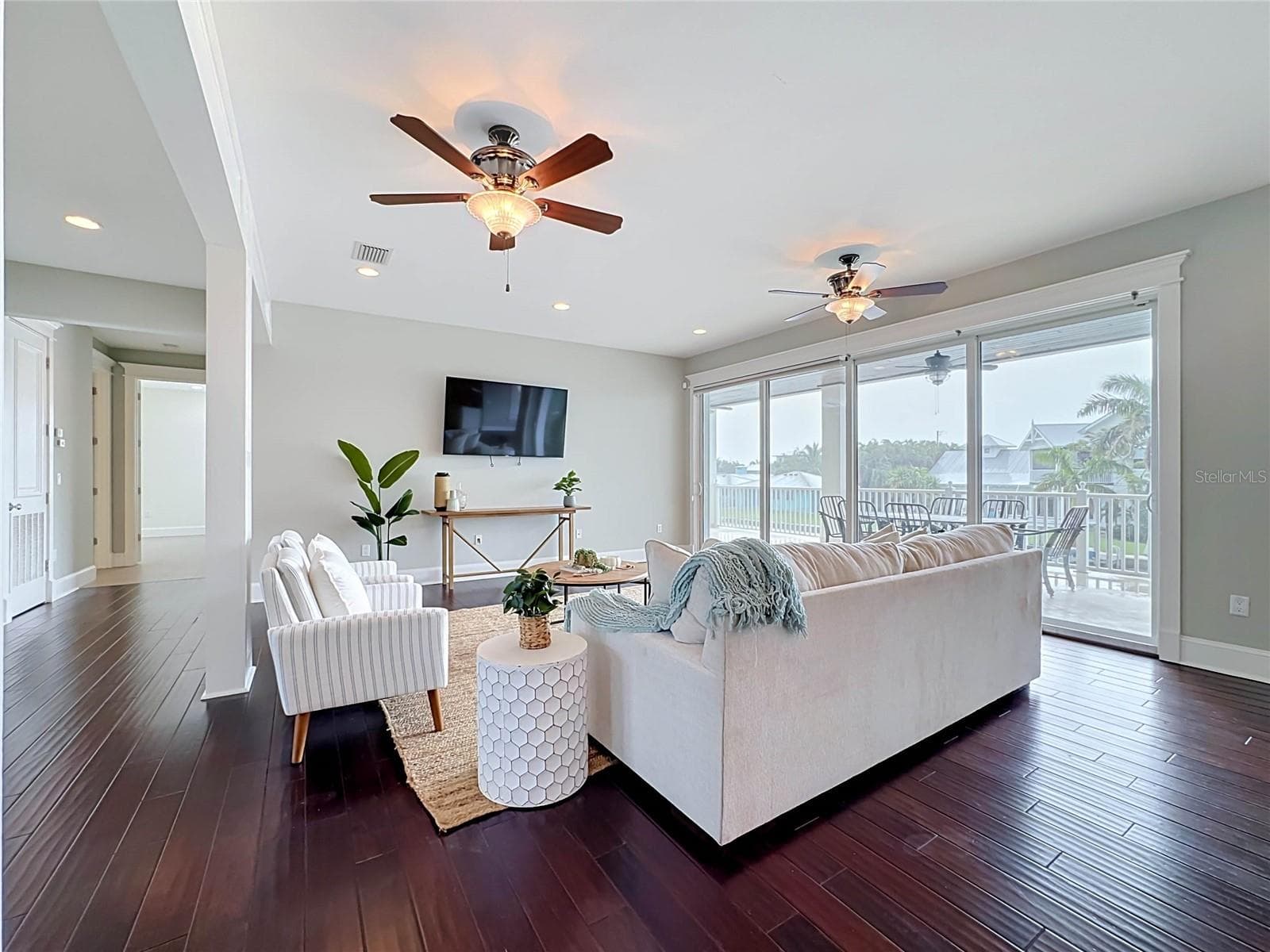 Single Family Residence at 529 77TH ST, HOLMES BEACH, photo 14 of 95