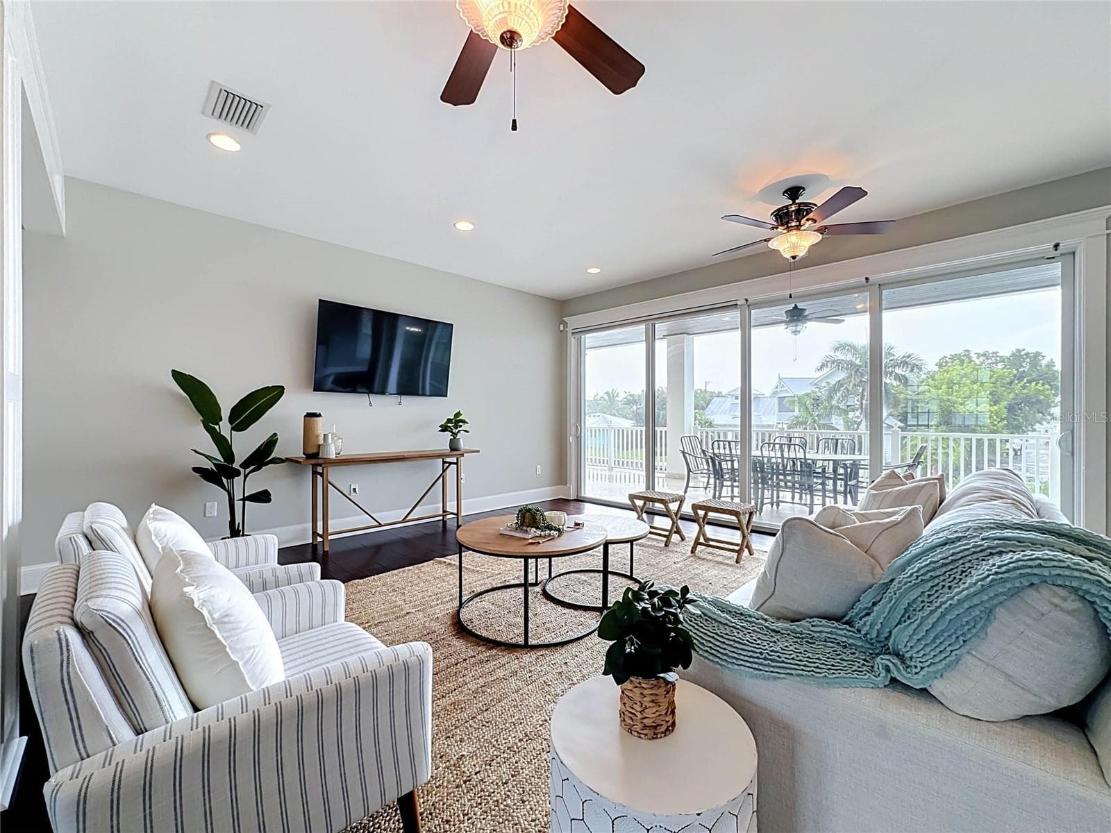 Single Family Residence at 529 77TH ST, HOLMES BEACH, photo 15 of 95