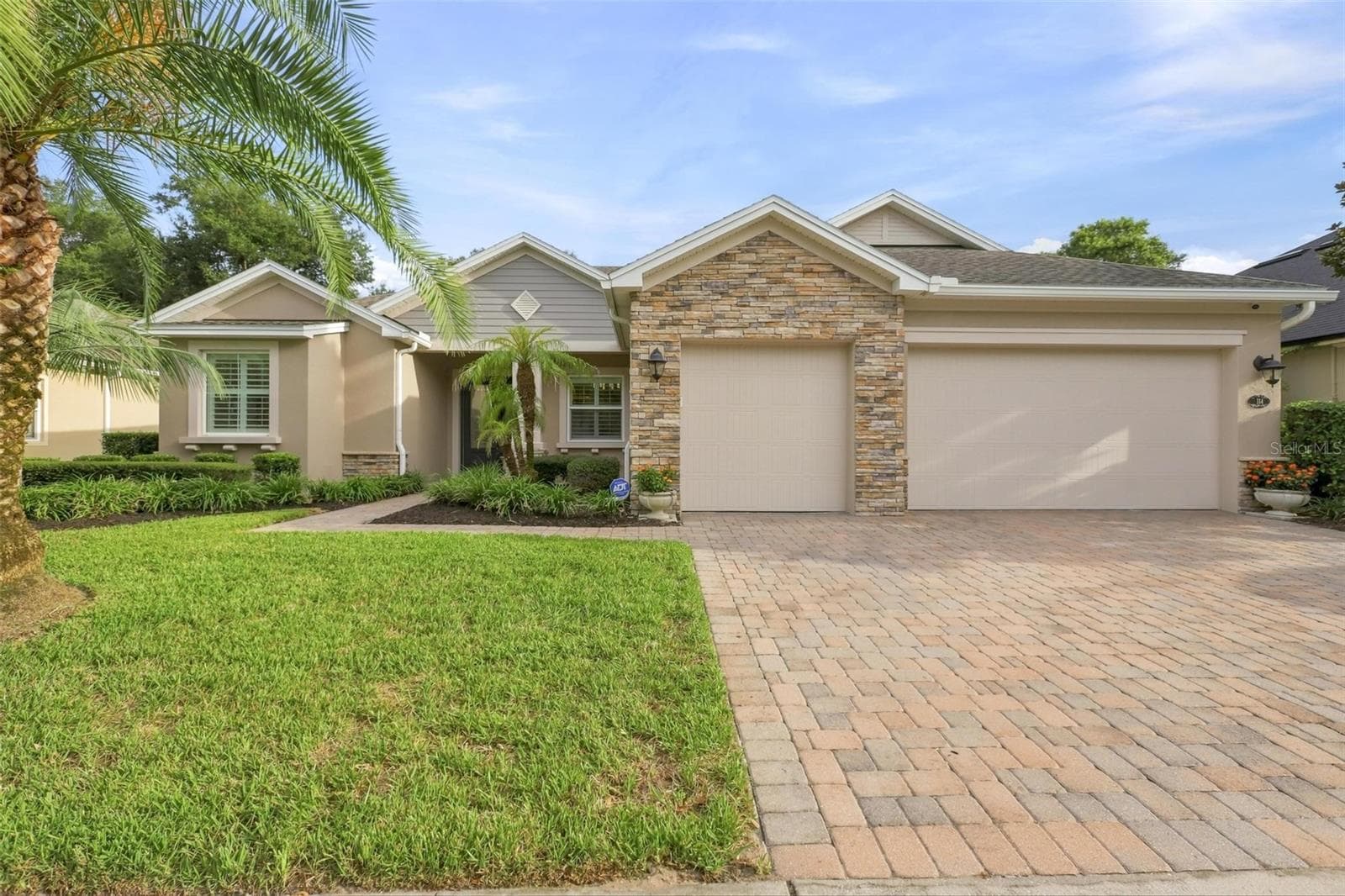 Single Family Residence at 114 IVYDALE MANOR DR, DELAND, photo 3 of 66