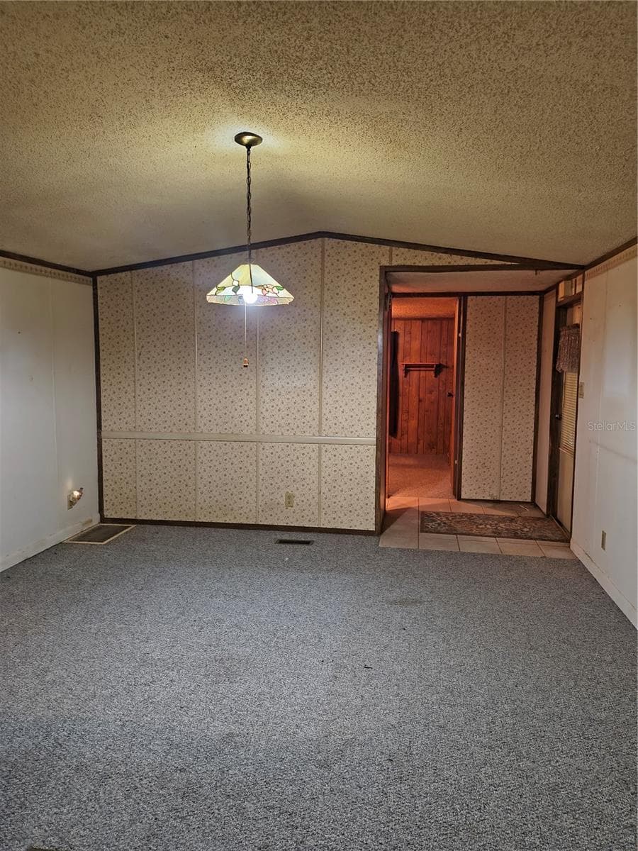Dining or Family Room - 18250 CAUFIELD RD, SPRING HILL