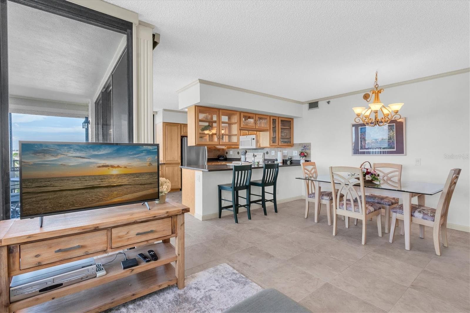 Xumo owned on all TV sets - 6287 BAHIA DEL MAR CIR #602, ST PETERSBURG