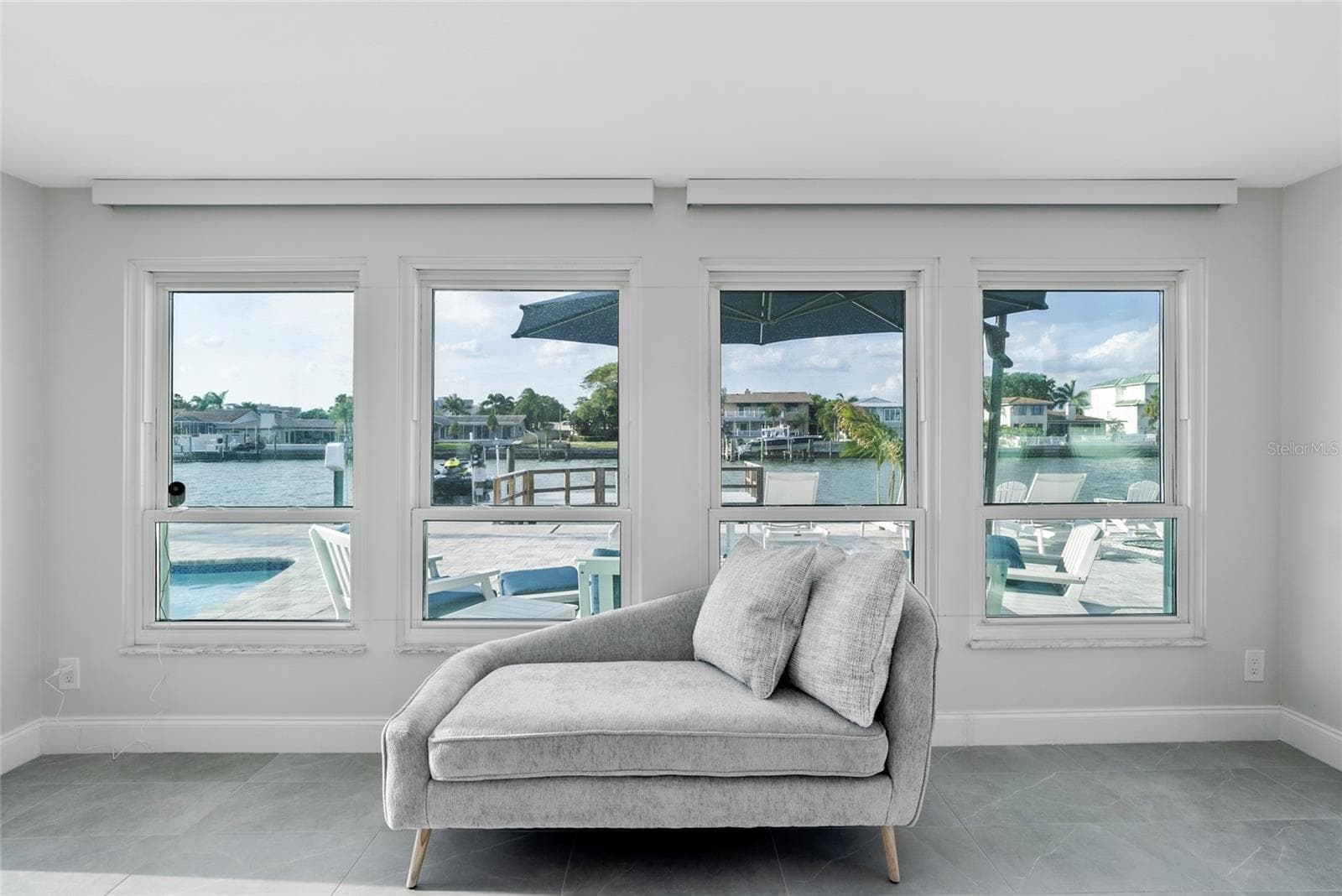 Single Family Residence at 227 HOWARD DR, BELLEAIR BEACH, photo 18 of 56