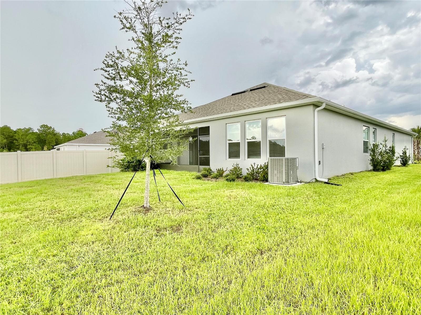 Single Family Residence at 4698 CORAL HARBOUR RD, KISSIMMEE, photo 37 of 41