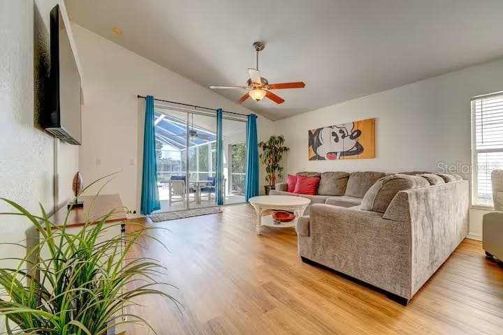 Single Family Residence at 136 TROON CIR, DAVENPORT, photo 3 of 35