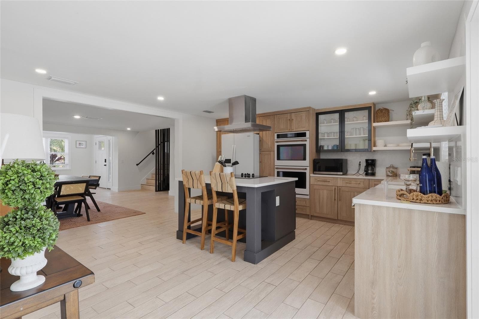 Single Family Residence at 405 28TH ST, HOLMES BEACH, photo 9 of 39