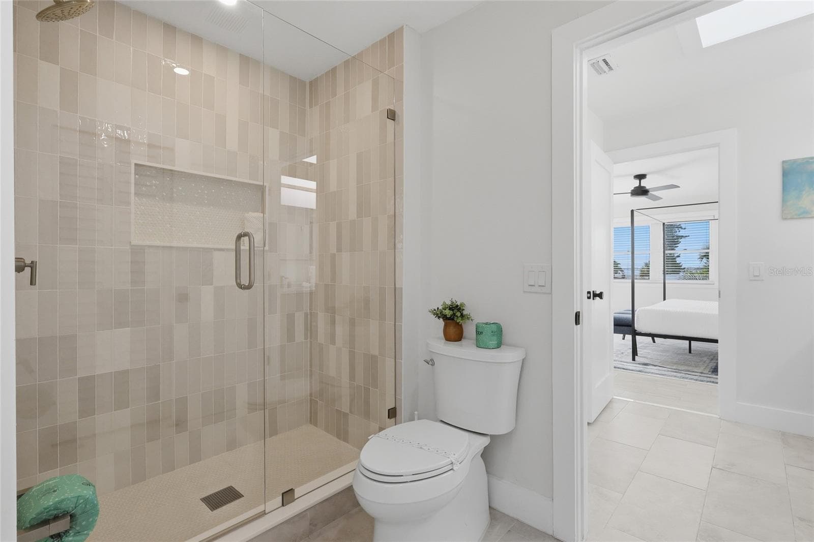 Single Family Residence at 405 28TH ST, HOLMES BEACH, photo 28 of 39
