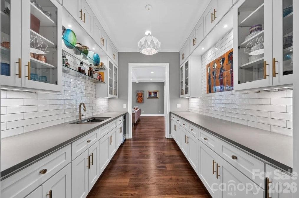 Single Family Residence at 842 Linda Lane, Charlotte, photo 16 of 48