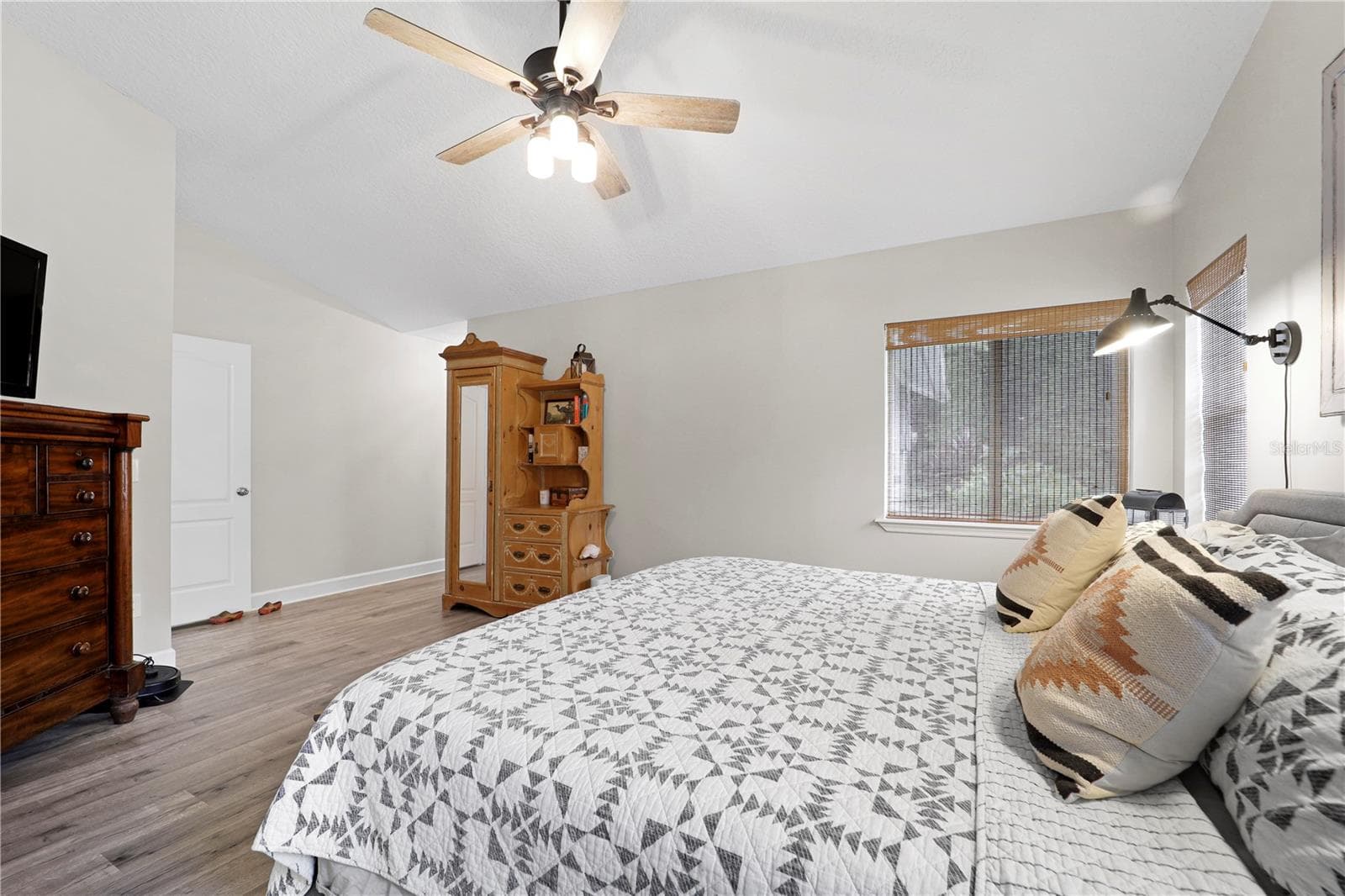 Master Bedroom - 112 WELLSTONE DR, PALM COAST
