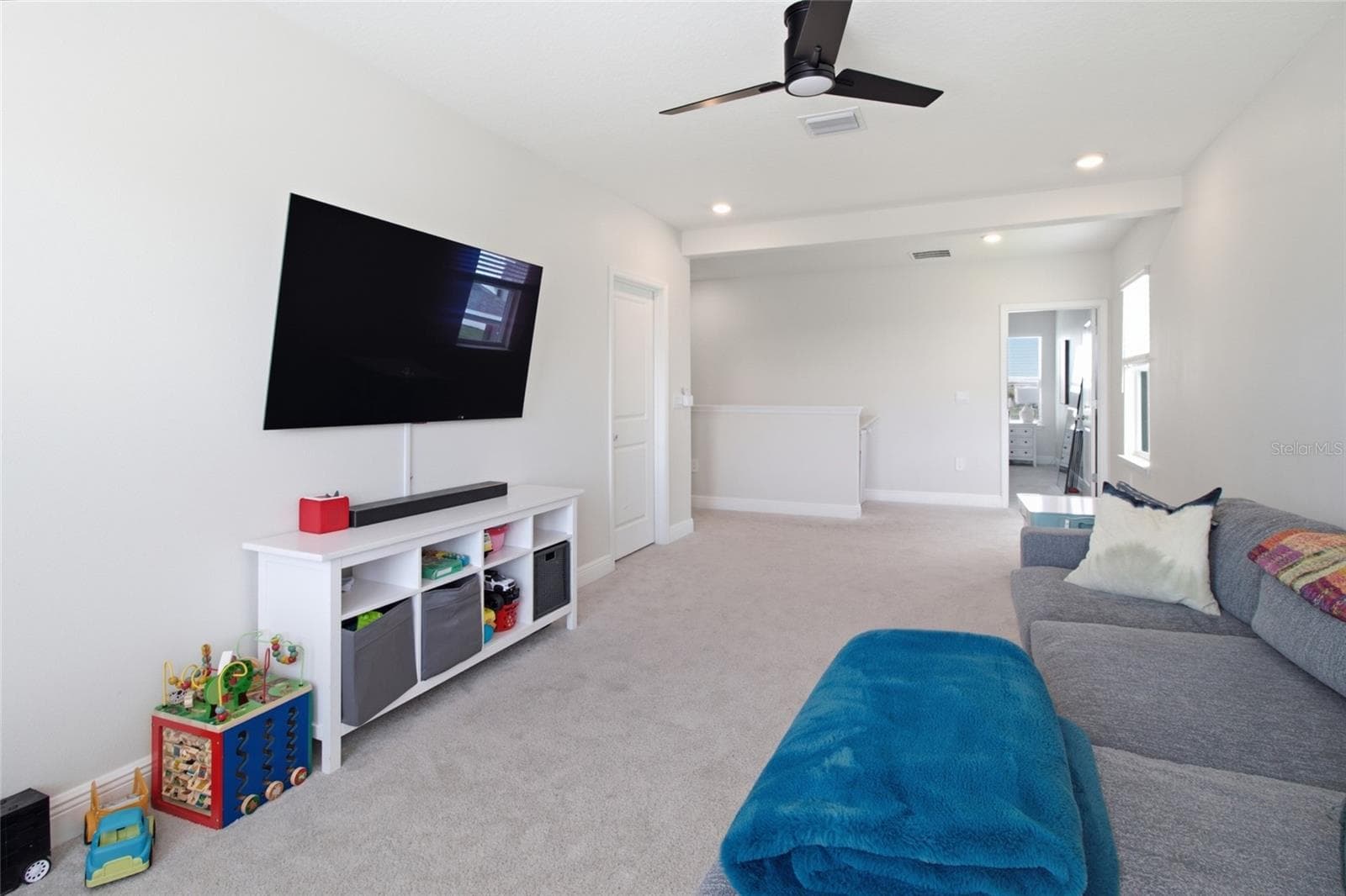 Single Family Residence at 17656 CANTARINA CV, BRADENTON, photo 28 of 67