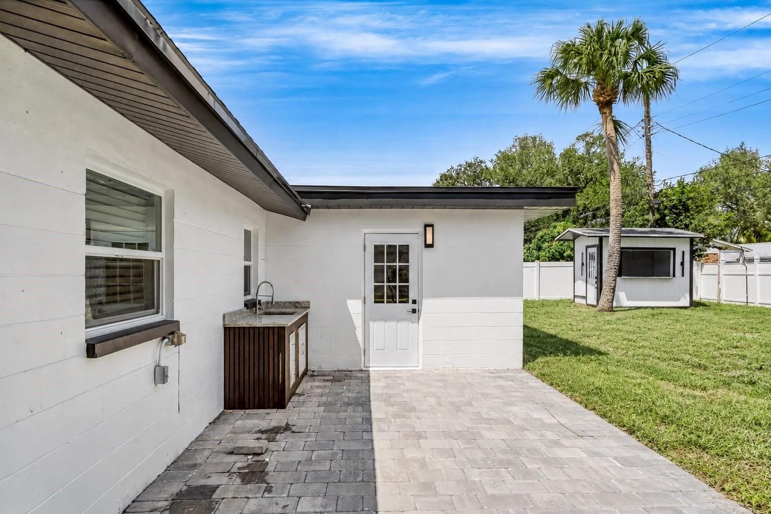 Single Family Residence at 1077 40TH AVE NE, ST PETERSBURG, photo 52 of 73