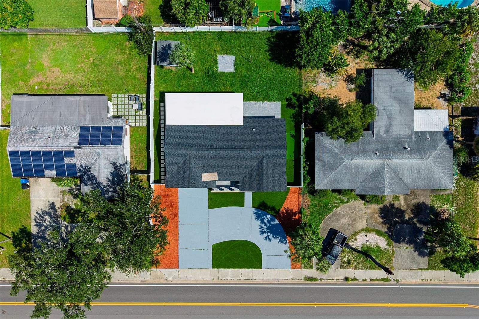 Single Family Residence at 1077 40TH AVE NE, ST PETERSBURG, photo 60 of 73