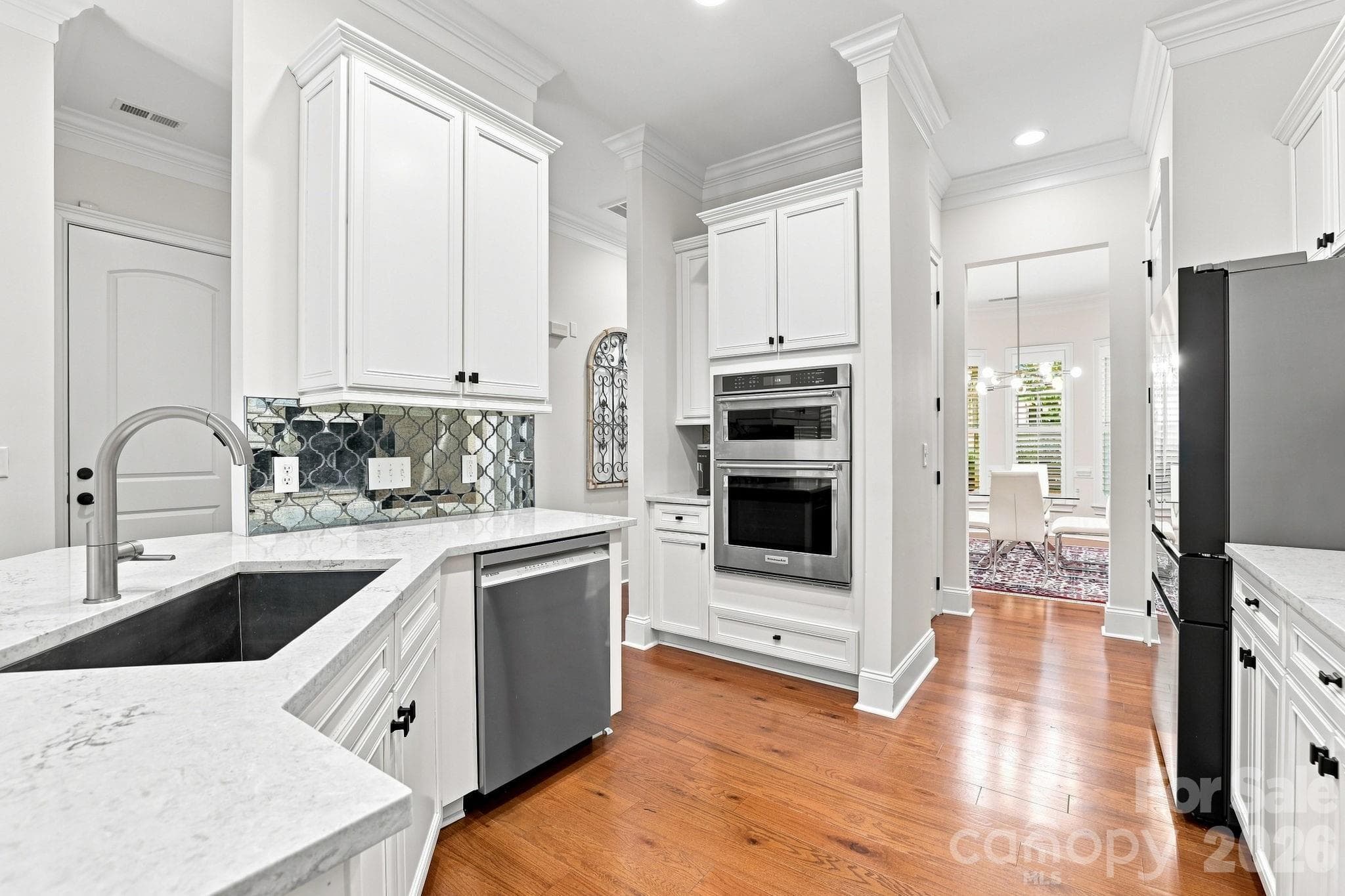 Townhouse at 6831 Louisburg Square Lane, Charlotte, photo 33 of 45