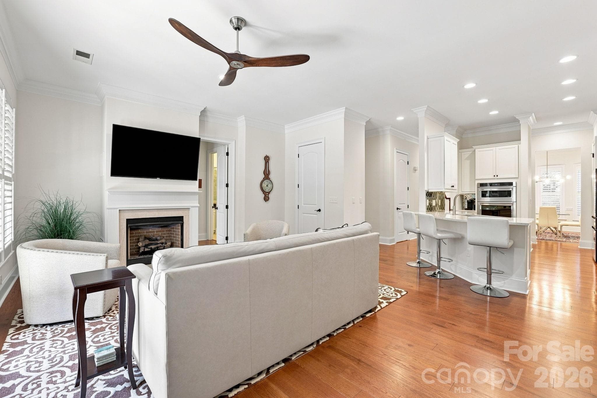 Townhouse at 6831 Louisburg Square Lane, Charlotte, photo 35 of 45