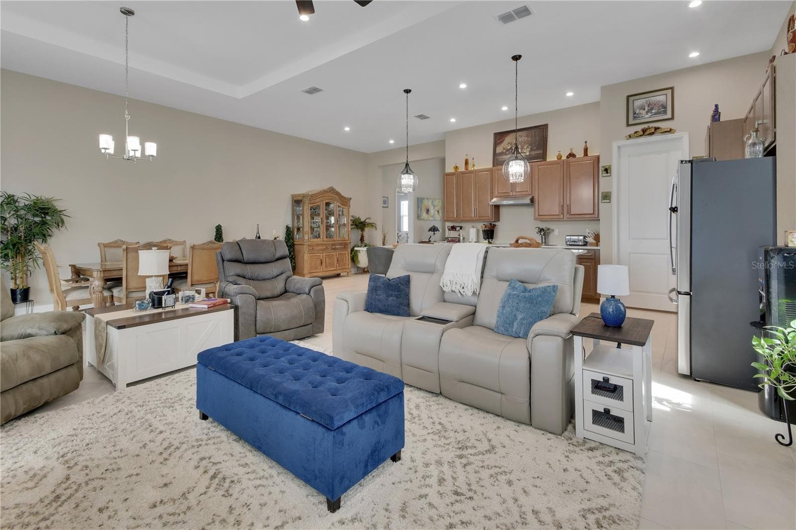 Single Family Residence at 859 LILIANA DR, DELAND, photo 8 of 32