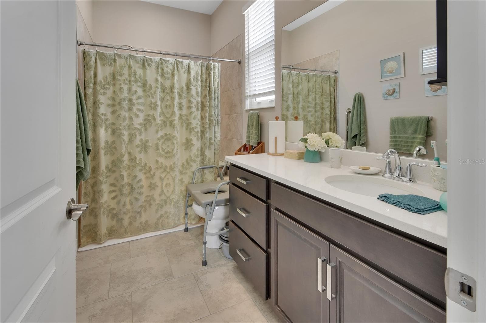 Single Family Residence at 859 LILIANA DR, DELAND, photo 26 of 32