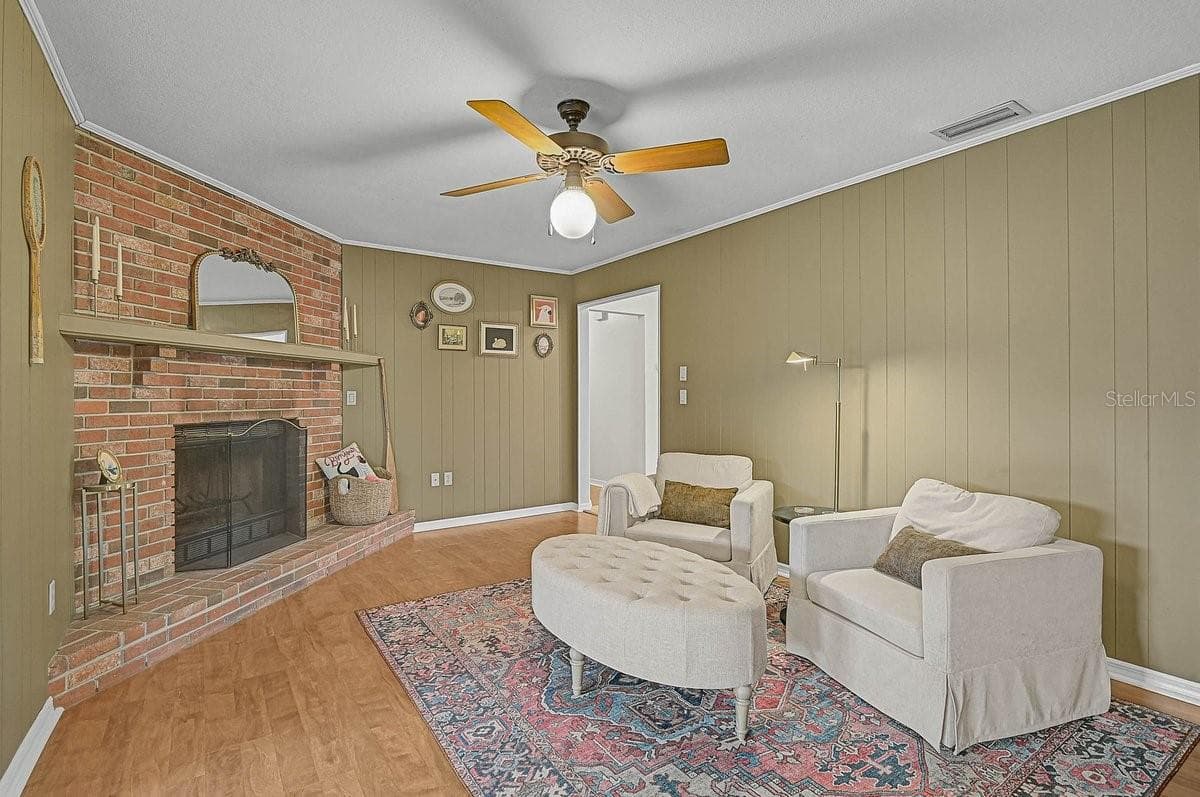 Single Family Residence at 1113 DERIAN PL, NOKOMIS, photo 14 of 34