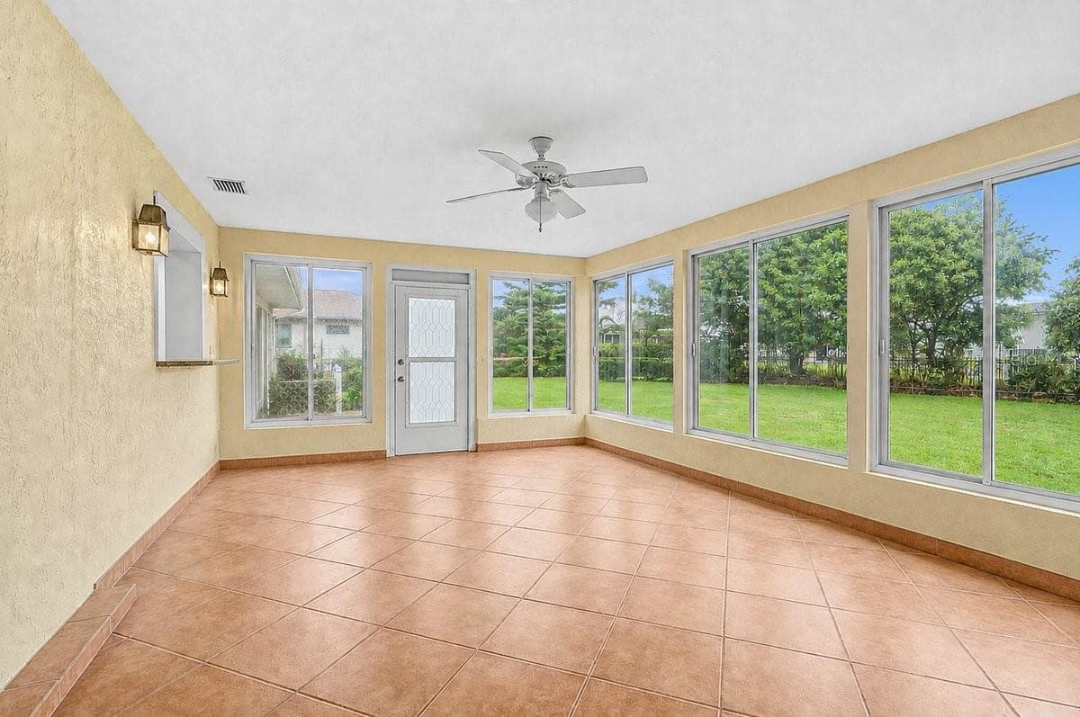 Single Family Residence at 1113 DERIAN PL, NOKOMIS, photo 25 of 34