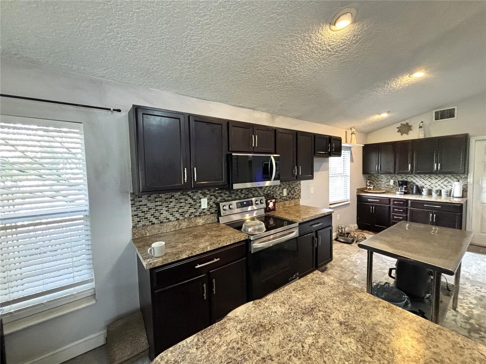 Single Family Residence at 6473 LONG BREEZE RD, ORLANDO, photo 3 of 13
