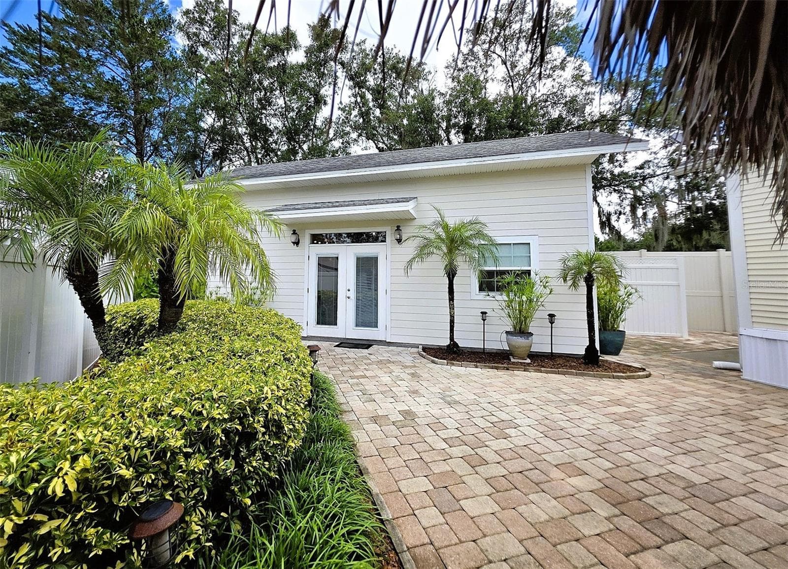 Manufactured Home at 20300 LEONARD - LOT 33, LUTZ, photo 4 of 59