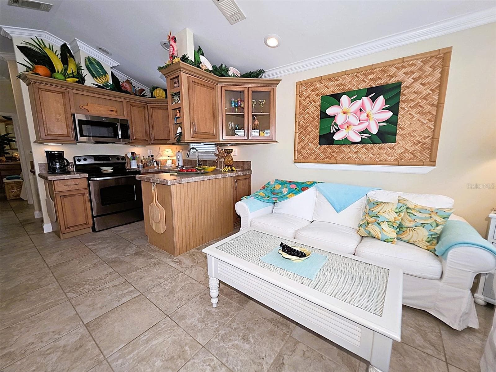Manufactured Home at 20300 LEONARD - LOT 33, LUTZ, photo 8 of 59